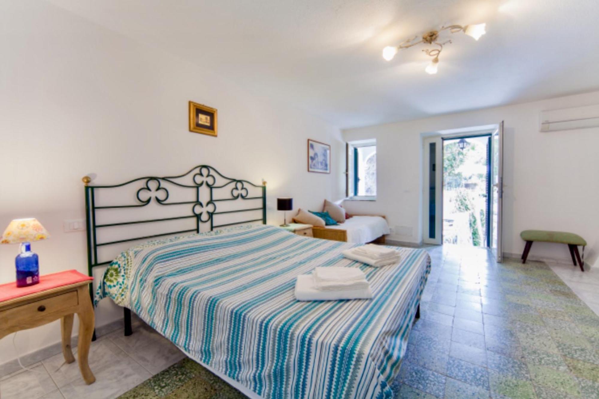Villa Vincenzo Di Meglio 巴拉诺迪斯基亚 客房 照片